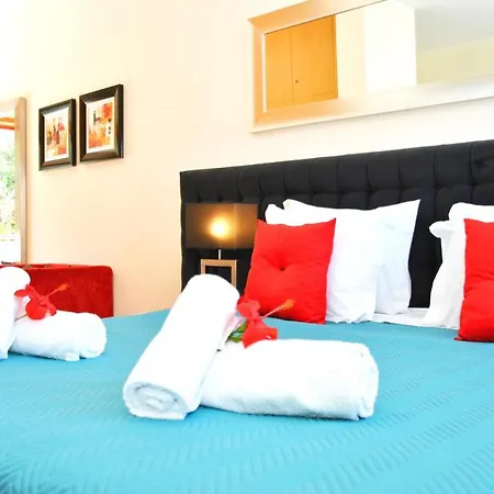 Malibu By Algarve Vacation Villa Albufeira