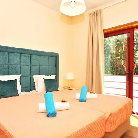 Malibu By Algarve Vacation Villa